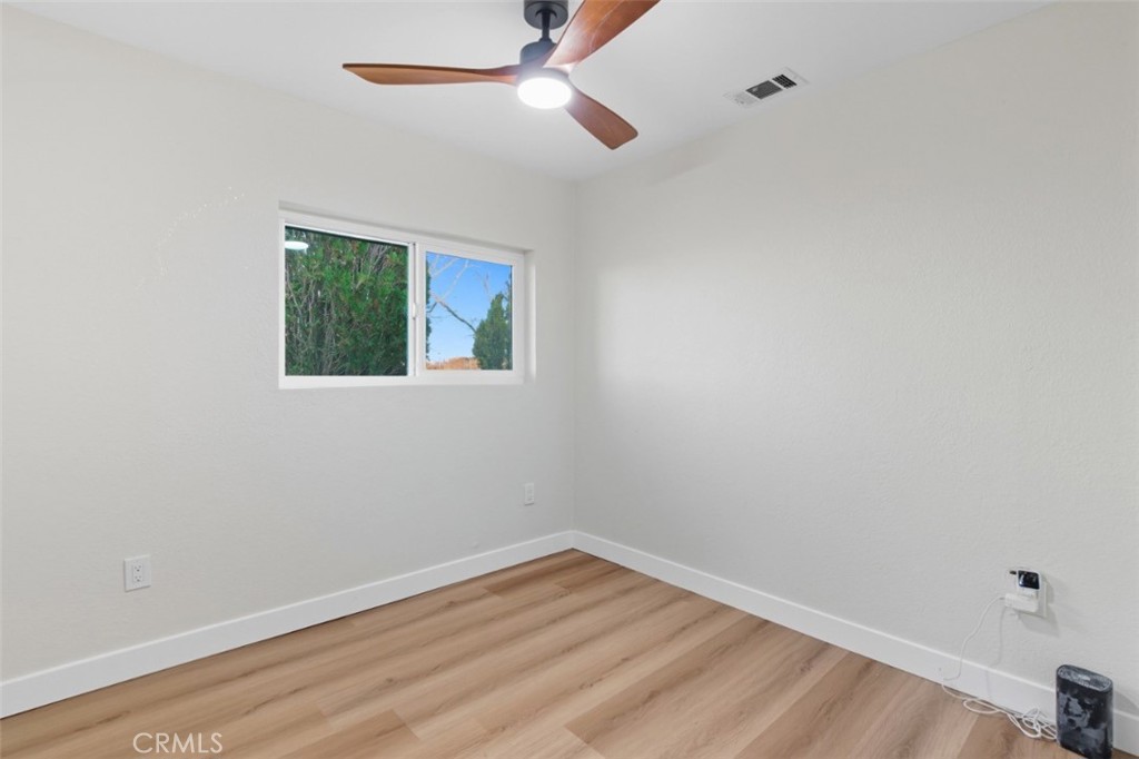 11832 Valle Vista Road Phelan, CA 92371 - Photo 16 of 40 Bedroom #1