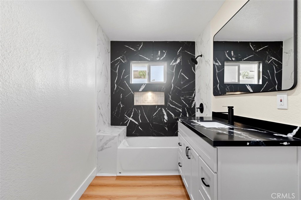 11832 Valle Vista Road Phelan, CA 92371 - Photo 22 of 40 Bath #1