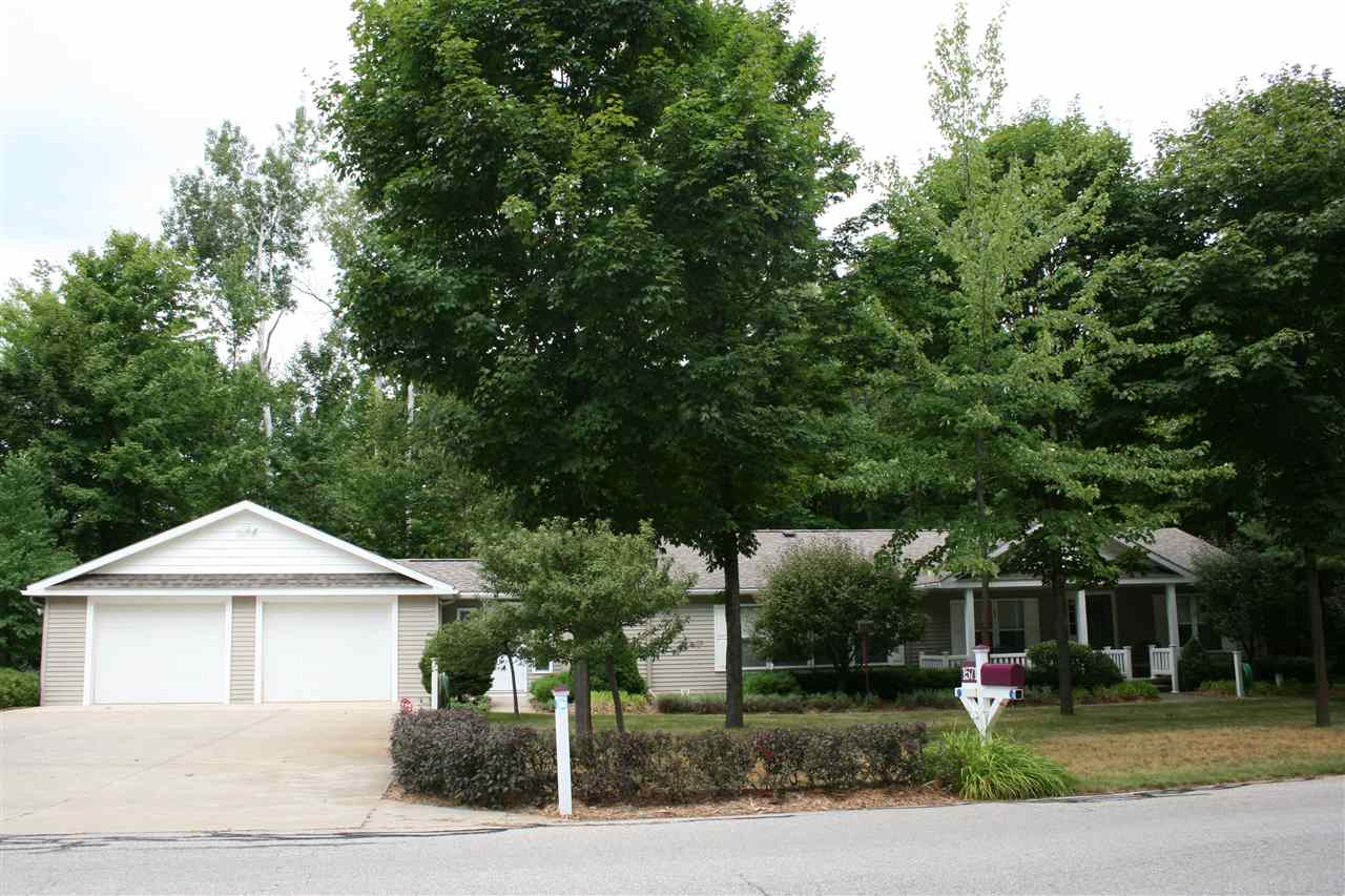 1571 Moulton Road Kewadin, MI 49648 - Photo 4 of 23 1821921-3.JPG