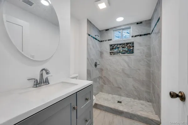 $649,900 | 3 Adams Road, Central Islip, NY 11722