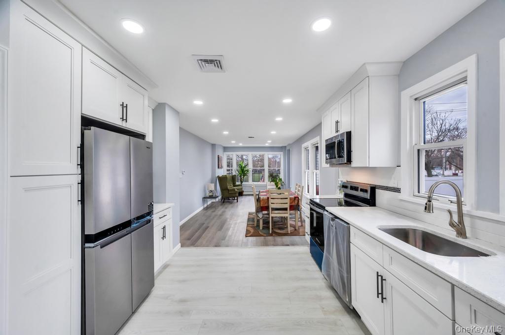 3 Adams Road Central Islip, NY 11722 - Photo 6 of 21