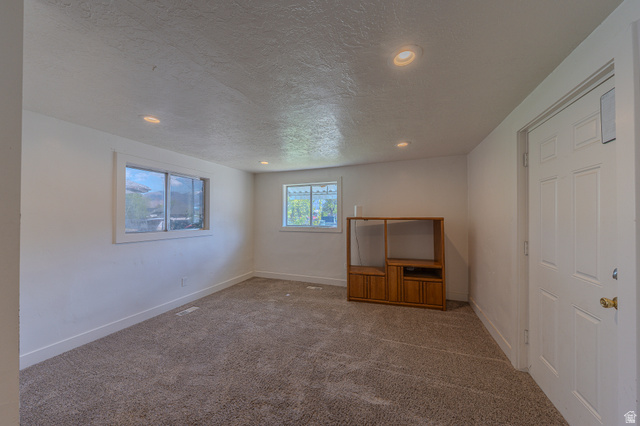 83 North 3rd Street Tooele, UT 84074 - Photo 7 of 25