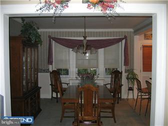 105 Crestview Road Upper Darby, PA 19082 - Photo 3 of 12 Dining Room