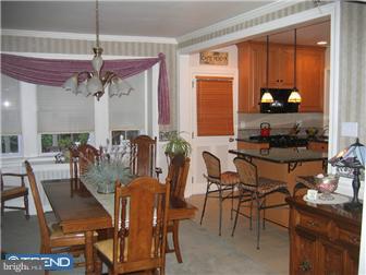 105 Crestview Road Upper Darby, PA 19082 - Photo 4 of 12 Dining Room