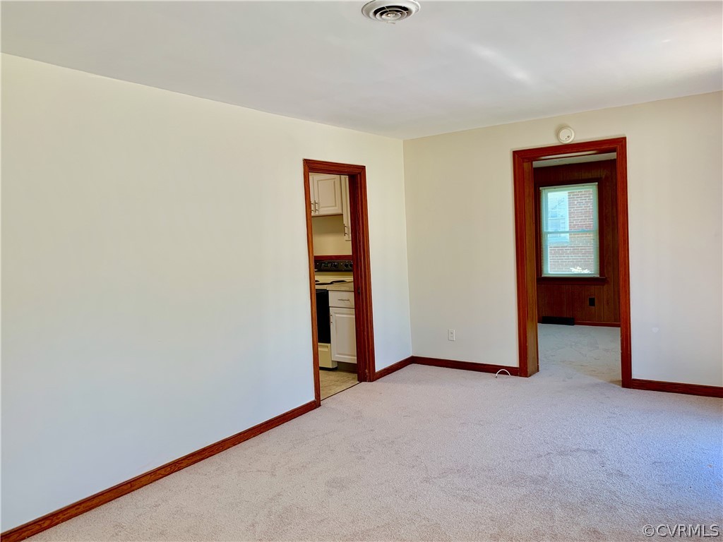 1706 Lyndover Road Richmond, VA 23222 - Photo 3 of 32 Gallery Image 3