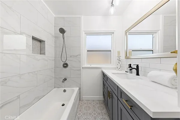 $4,495 | 1505 North Rosewood Avenue, Santa Ana, CA 92706