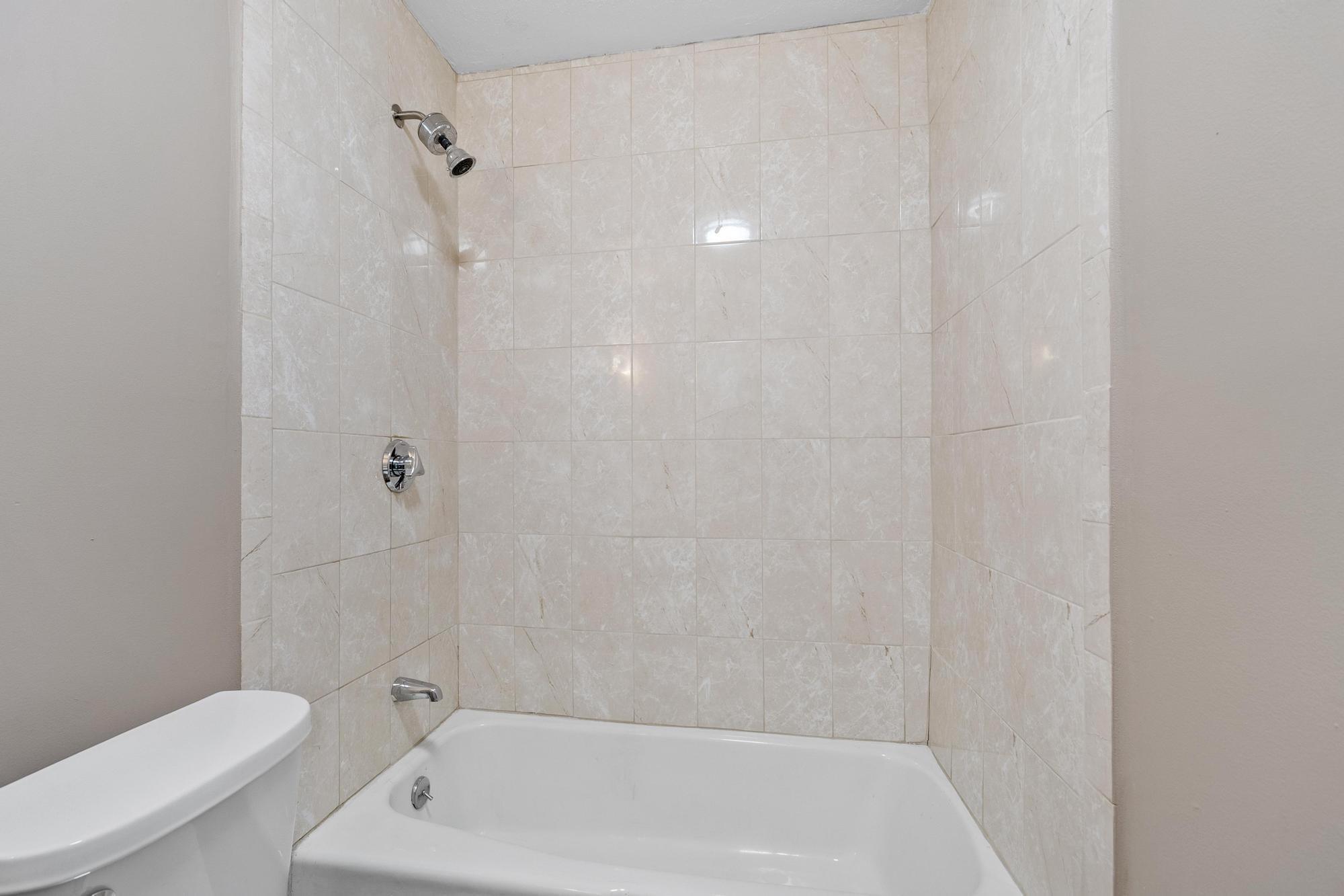 11 Strawberry Bank Road, Unit 5 Nashua, NH 03062 - Photo 13 of 30