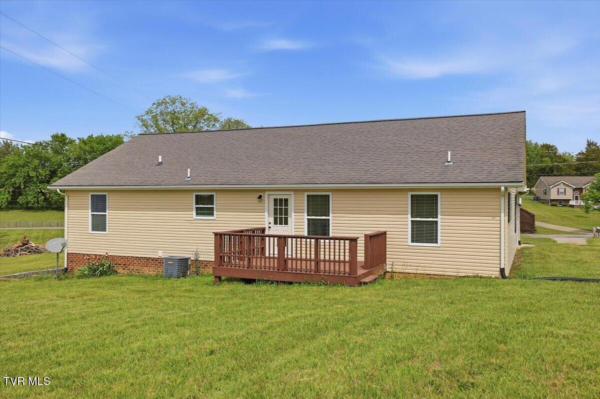 520 Calico Road Afton, TN 37616 - Photo 3 of 35 03-520_Calico_Rd_029
