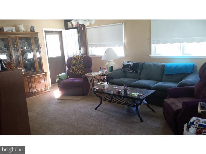 208 Sheffield Road Cherry Hill, NJ 08034 - Photo 5 of 24 Family Room