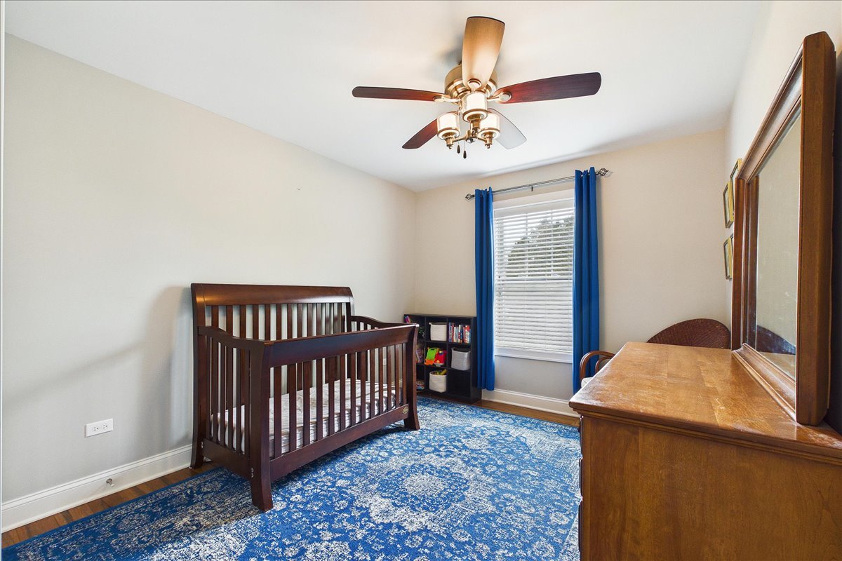 811 Michigan Street Wheaton, IL 60187 - Photo 18 of 33