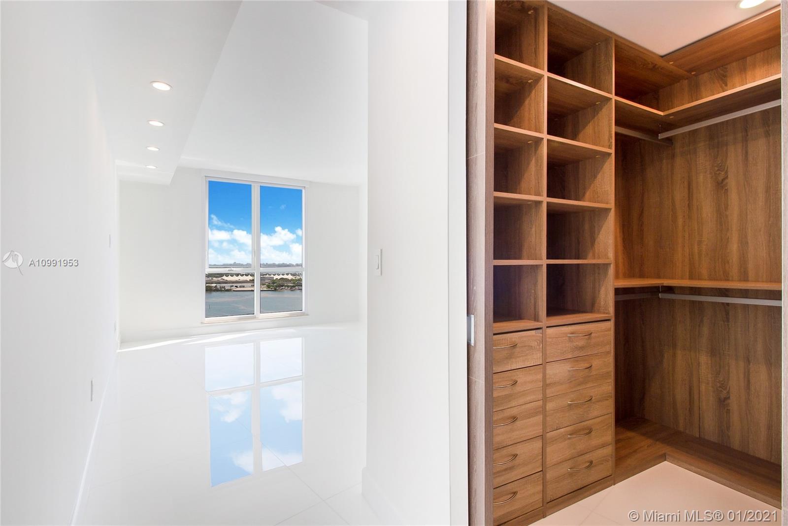 901 Brickell Key Boulevard, Unit 2507 Miami, FL 33131 - Photo 21 of 25