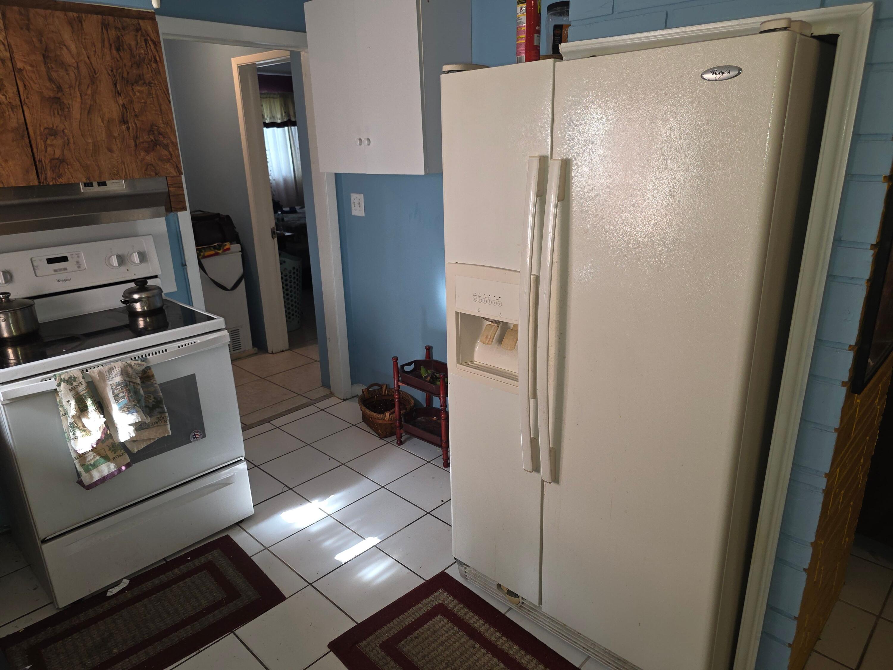 7320 Shalimar Street Miramar, FL 33023 - Photo 8 of 12 Shalimar Kitchen 2