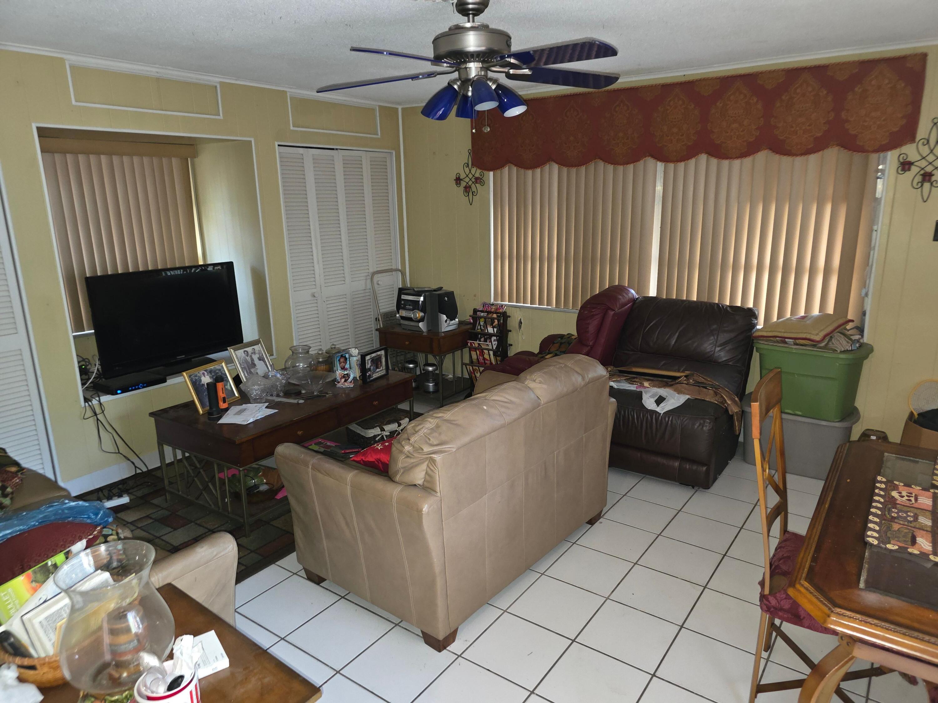 7320 Shalimar Street Miramar, FL 33023 - Photo 9 of 12 Shalimar Den