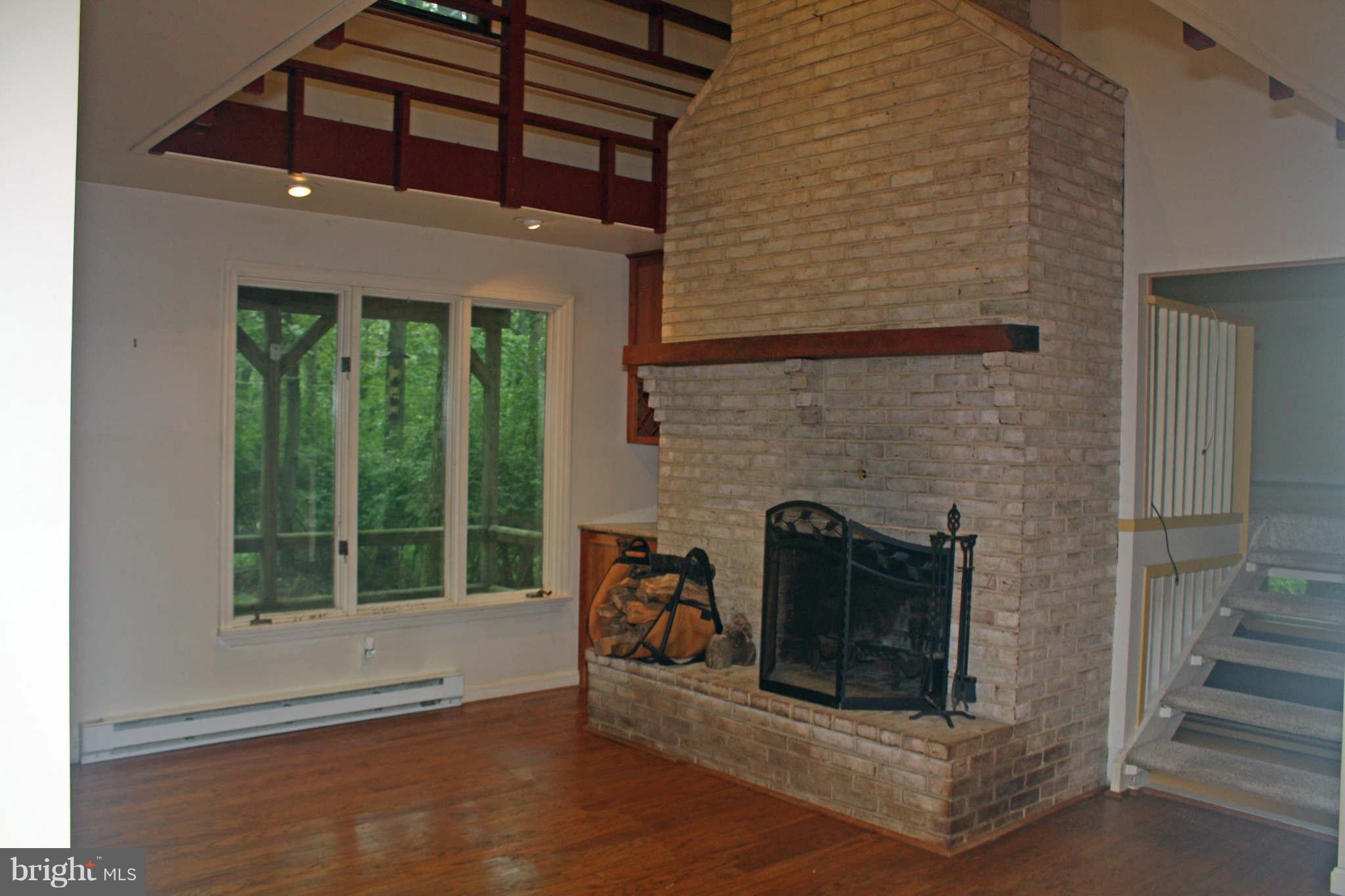 8000 Edgewood Church Road Frederick, MD 21702 - Photo 9 of 30 Interior (General)