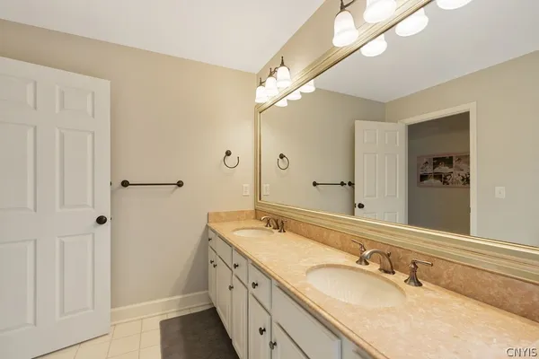 $1,100,000 | 4601 Widgeon Path, Manlius, NY 13104