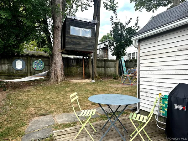 $3,000 | 369 Verplanck Avenue, Beacon, NY 12508