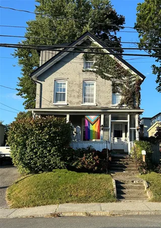 $3,000 | 369 Verplanck Avenue, Beacon, NY 12508