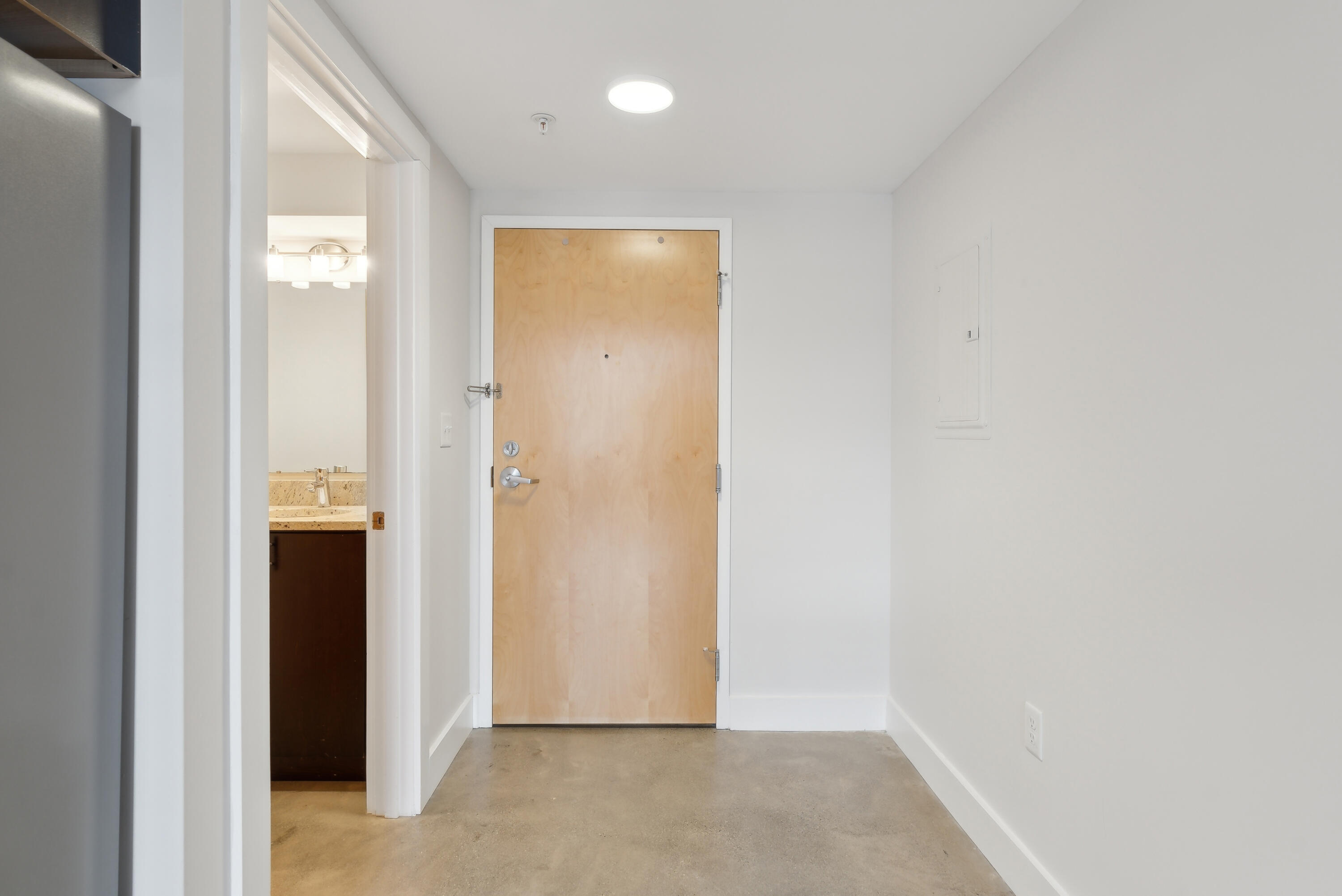 2 Main Street, Unit 35103 Biddeford, ME 04005 - Photo 9 of 50 Stunning Unit 35-103