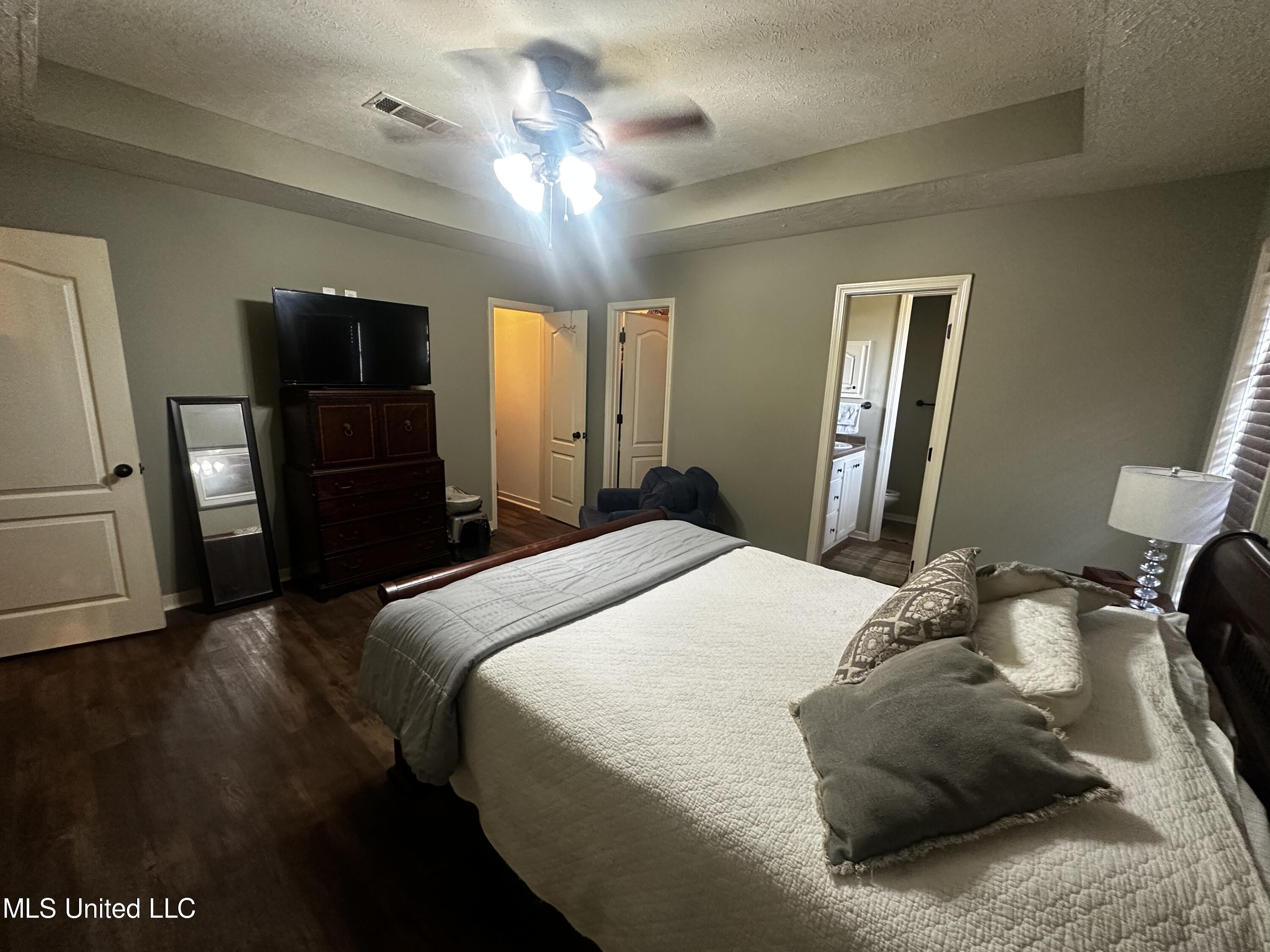 415 Springhill Point Brandon, MS 39047 - Photo 16 of 26 D586A1A8-FAEE-433C-B9AE-D6005E96B523