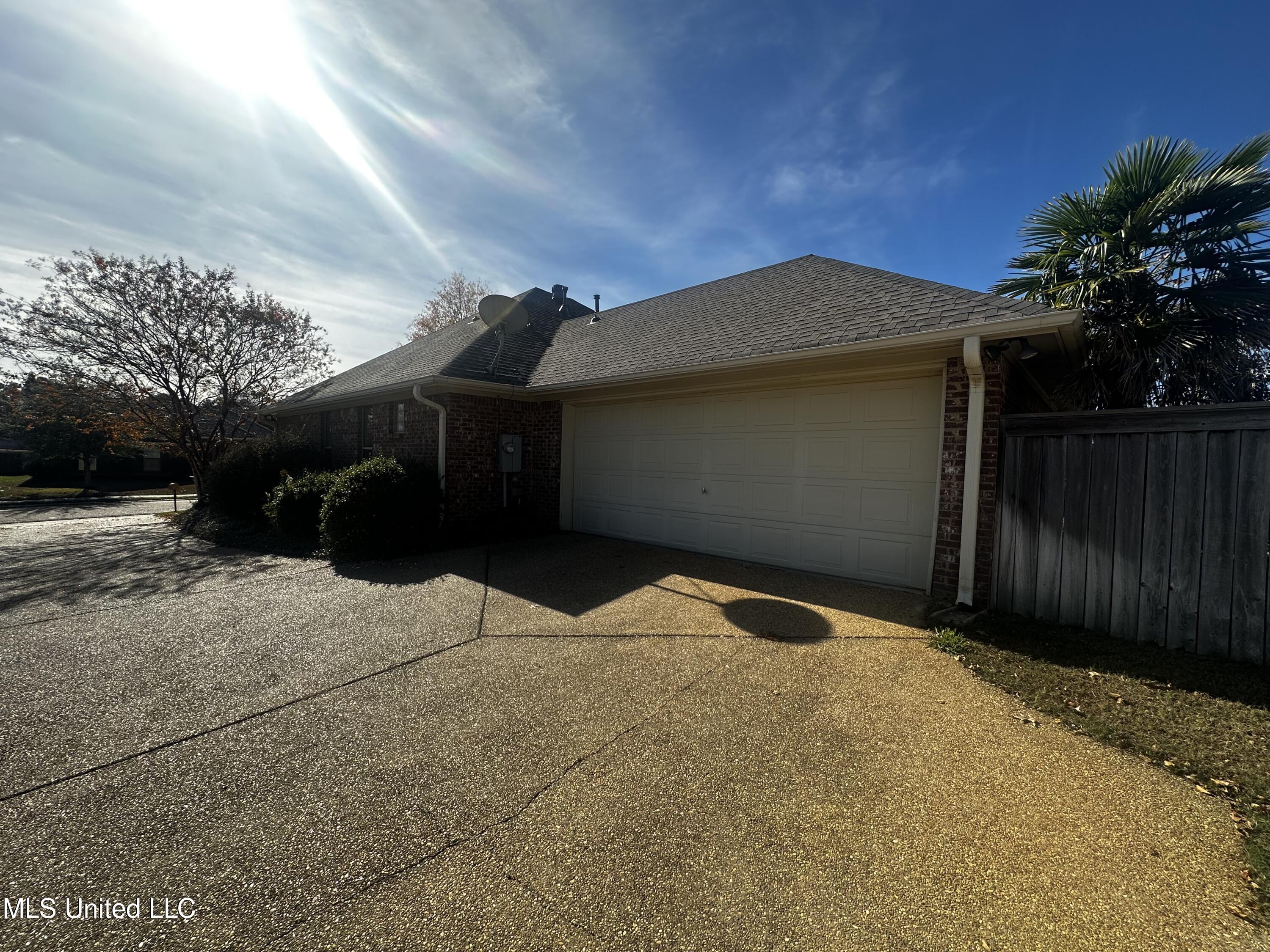 415 Springhill Point Brandon, MS 39047 - Photo 5 of 26 4C4AB872-304A-490F-8F80-AB16A185132A