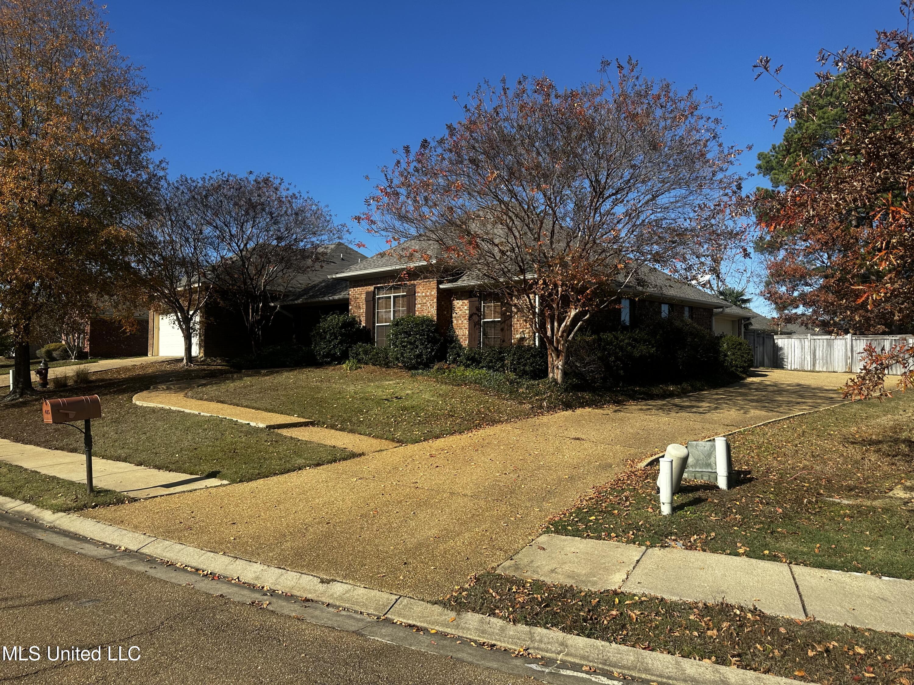 415 Springhill Point Brandon, MS 39047 - Photo 6 of 26 9B688018-6972-42A6-9CA8-B0E1345C754E