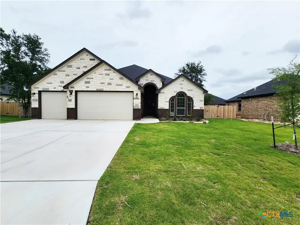 $599,000 | 806 Eagle Hts Drive, Salado, TX 76571