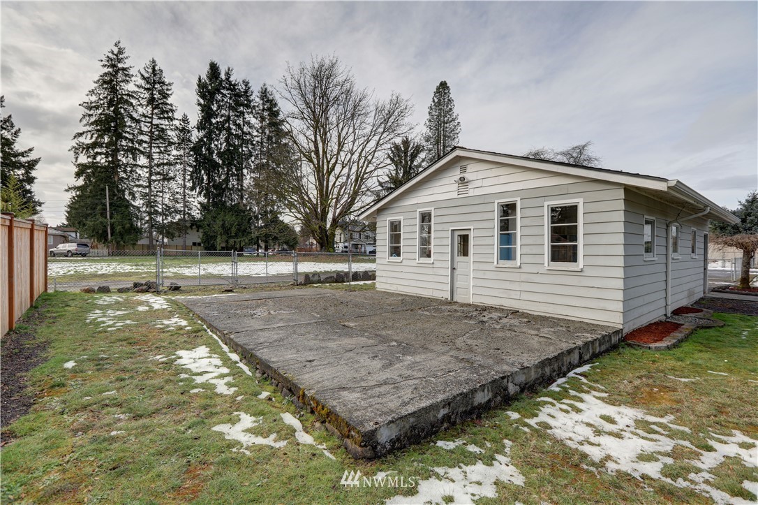 32215 East Rutherford Street Carnation, WA 98014 - Photo 15 of 16 Gallery Image 15