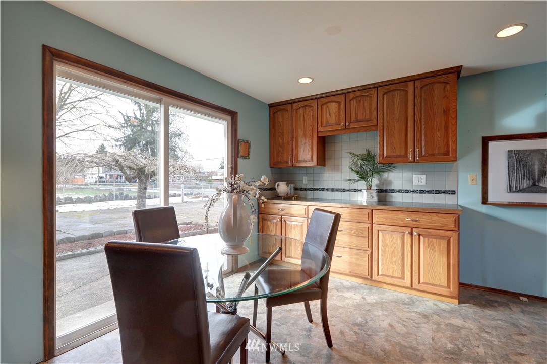 32215 East Rutherford Street Carnation, WA 98014 - Photo 7 of 16 Gallery Image 7