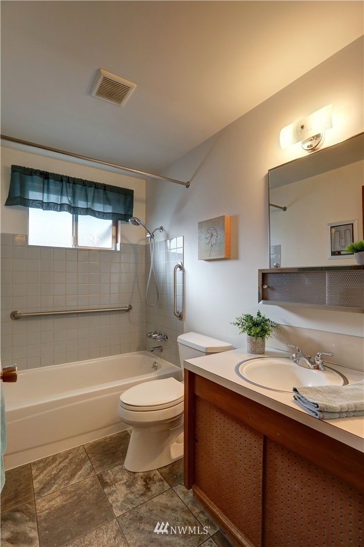 32215 East Rutherford Street Carnation, WA 98014 - Photo 8 of 16 Gallery Image 8