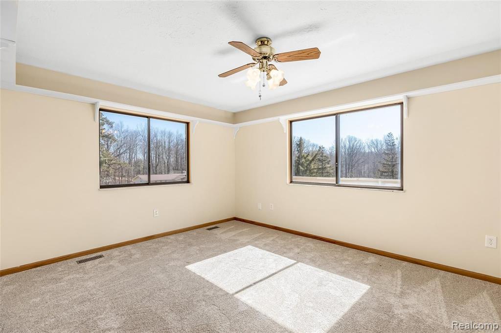 5412 Prairie View Brighton, MI 48116 - Photo 22 of 34