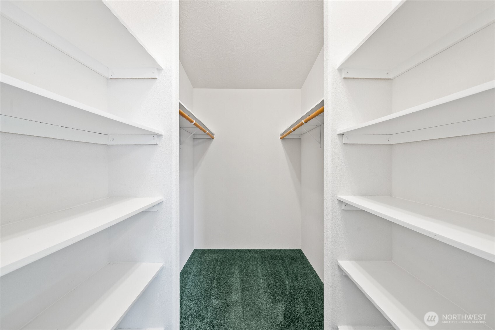 507 North 7th Avenue Sequim, WA 98382 - Photo 18 of 40 a view of closet