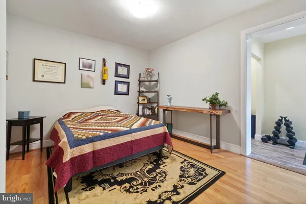 $4,800 | 2809 18th Street South, Arlington, VA 22204