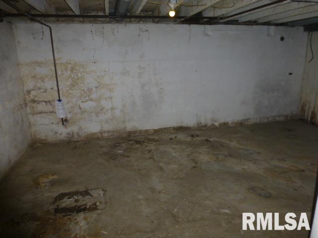 2609 South Lowell Avenue Springfield, IL 62704 - Photo 14 of 17