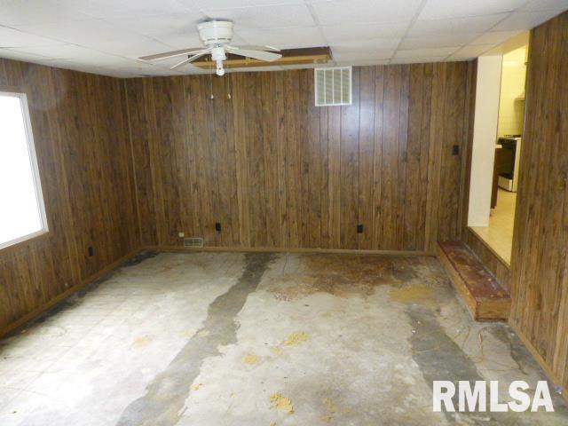 2609 South Lowell Avenue Springfield, IL 62704 - Photo 9 of 17