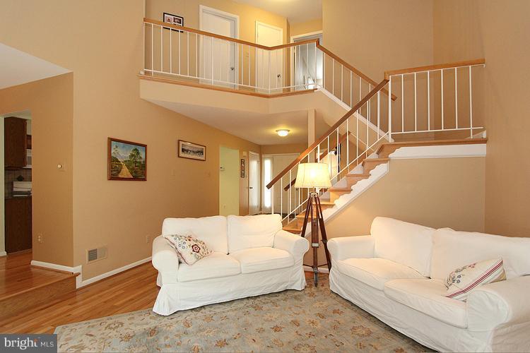 1577 Brass Lantern Way Reston, VA 20194 - Photo 14 of 26 Family Room