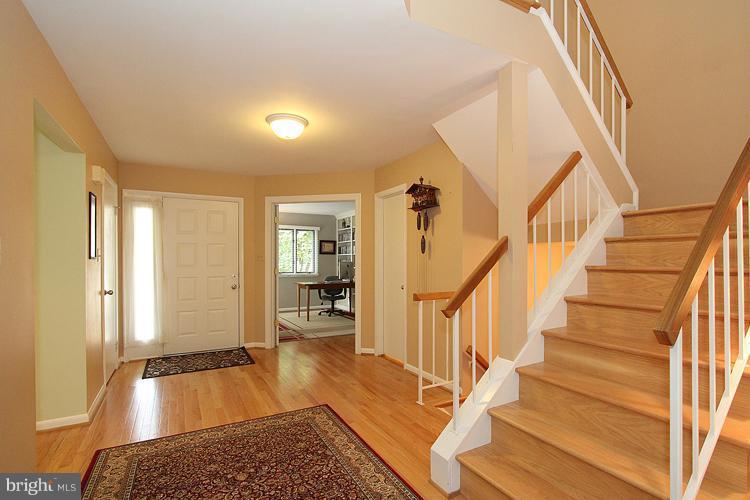 1577 Brass Lantern Way Reston, VA 20194 - Photo 4 of 26 Interior (General)
