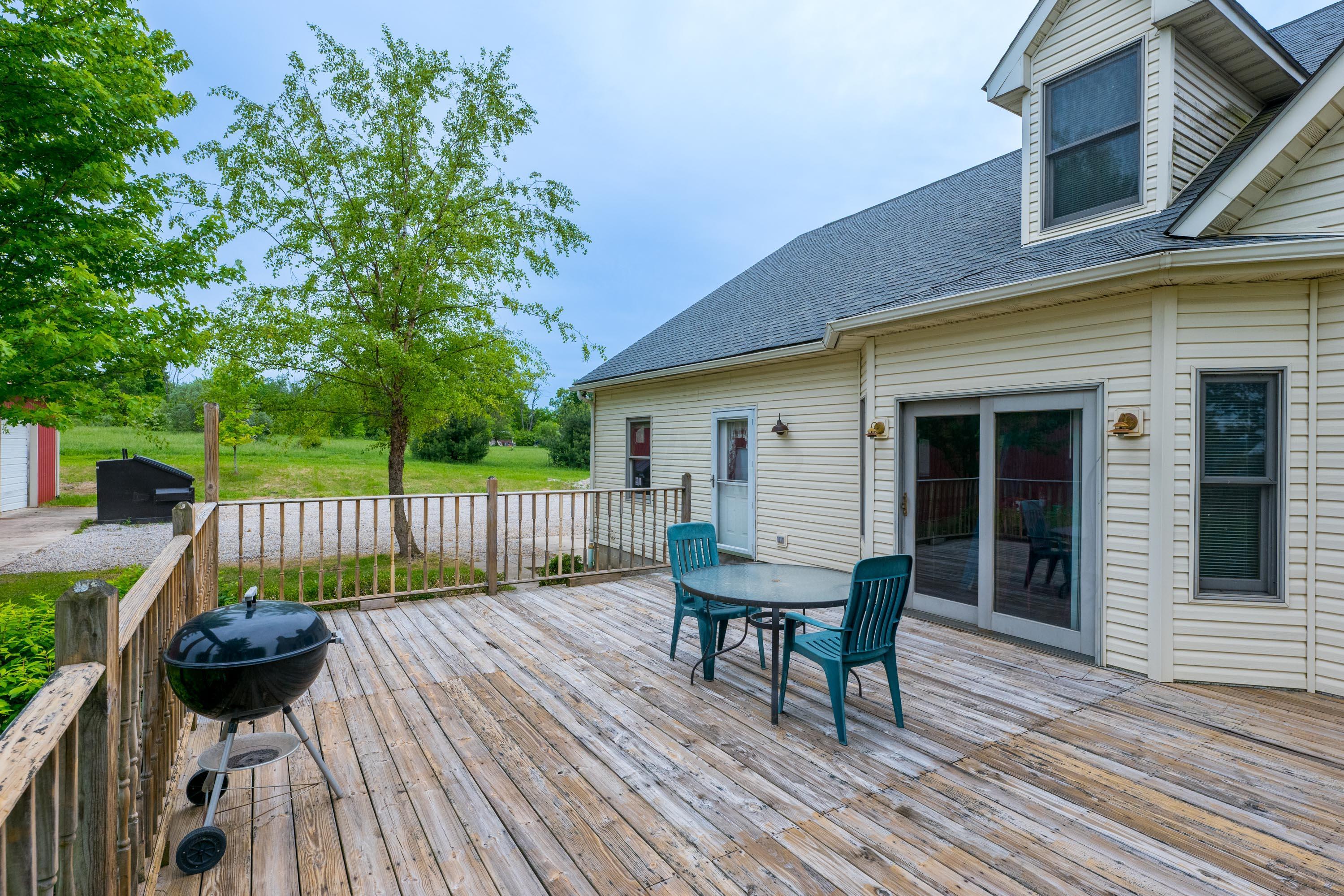 4640 Winchester Southern Road Circleville, OH 43113 - Photo 54 of 69 Rear Deck