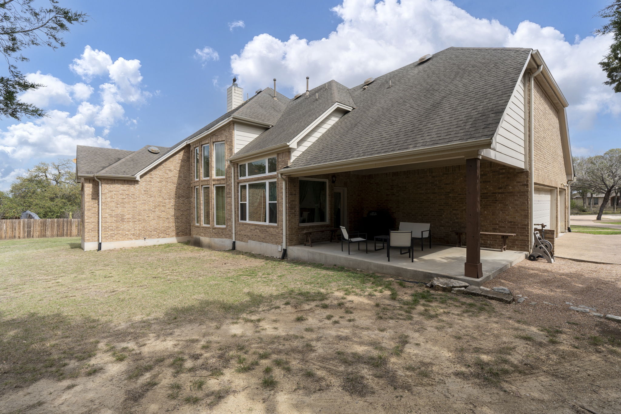 239 Whitney Run Buda, TX 78610 - Photo 34 of 40