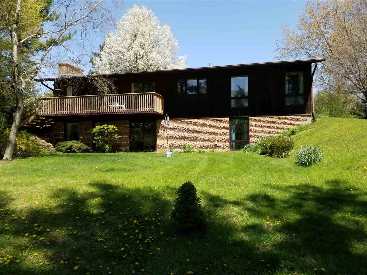 1548 Riverside Road Belvidere, IL 61008 - Photo 20 of 21 a front view of house with yard