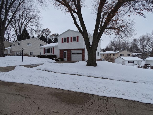1834 West Middlebury Road Freeport, IL 61032 - Photo 16 of 21 Gallery Image 16
