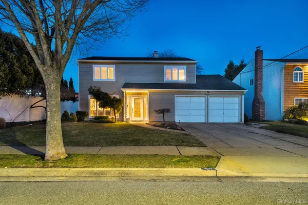 $999,000 | 3147 Denton Drive, Merrick, NY 11566