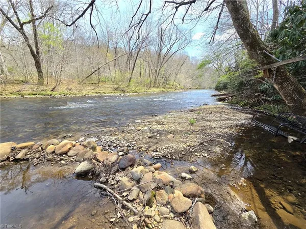 $299,900 | 3737 Highway 704, Westfield, NC 27053