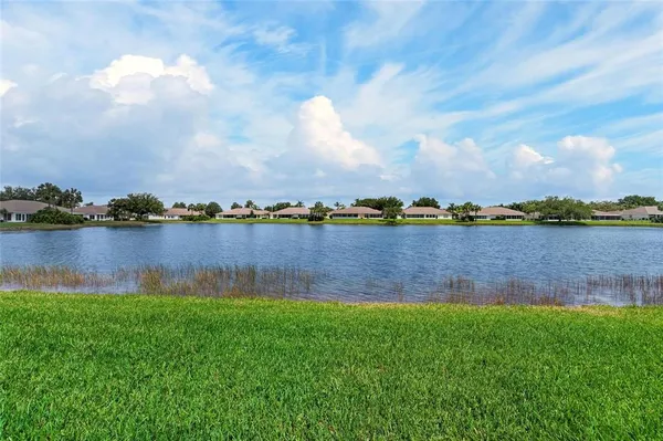 $272,000 | 2312 Brookfield Greens Circle, Unit 61, Sun City Center, FL 33573
