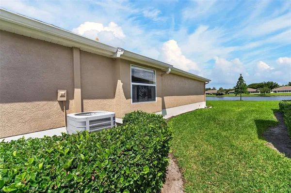 $272,000 | 2312 Brookfield Greens Circle, Unit 61, Sun City Center, FL 33573
