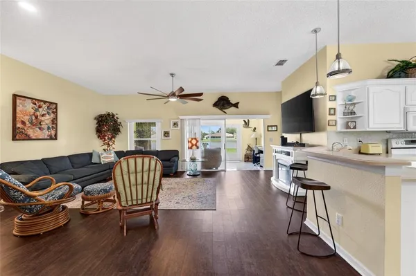 $272,000 | 2312 Brookfield Greens Circle, Unit 61, Sun City Center, FL 33573