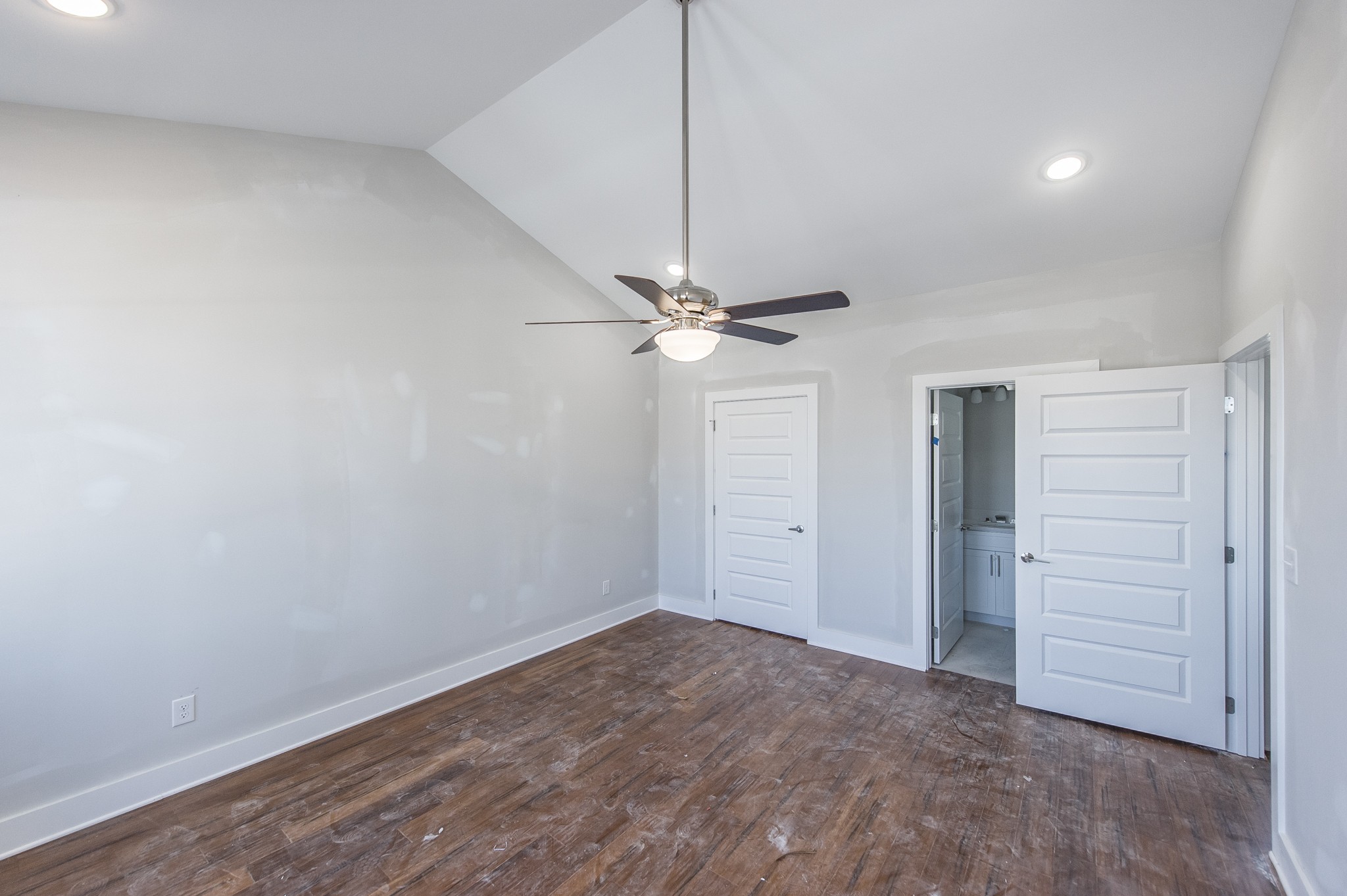 421 Elysian Fields Road, Unit 2 Nashville, TN 37211 - Photo 12 of 22 an empty room with closet and a ceiling fan
