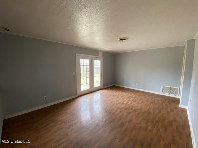 319 Magnolia Drive Raleigh, MS 39153 - Photo 7 of 15 IMG_5874