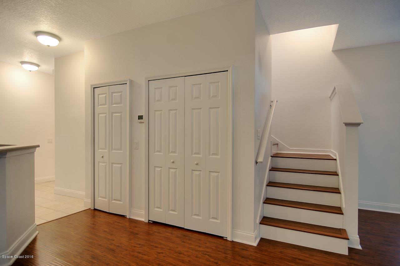 3191 Ricks Way Melbourne Beach, FL 32951 - Photo 9 of 30 Foyer