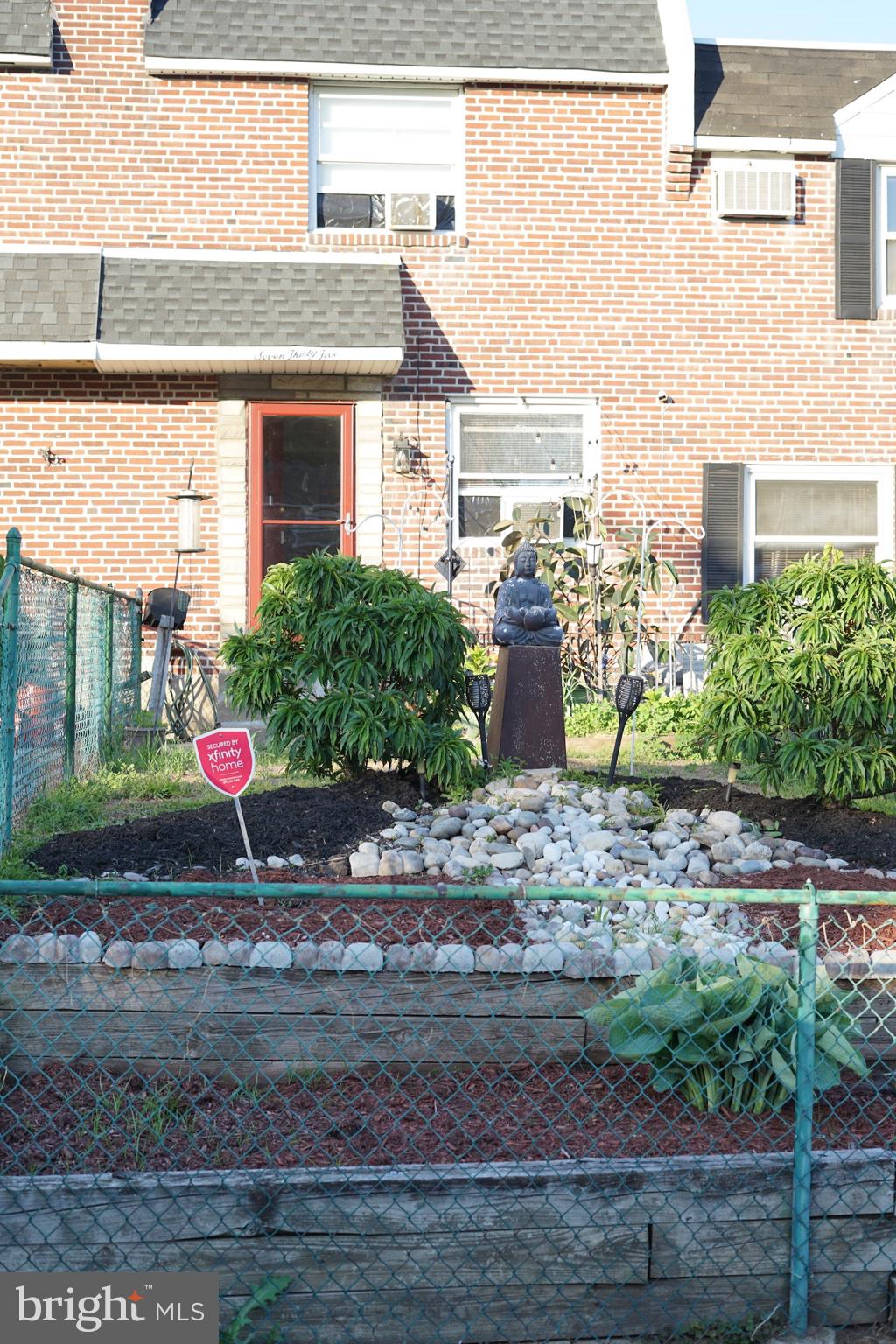 735 Grant Road Folcroft, PA 19032 - Photo 2 of 39 Charming garden oasis in the city.