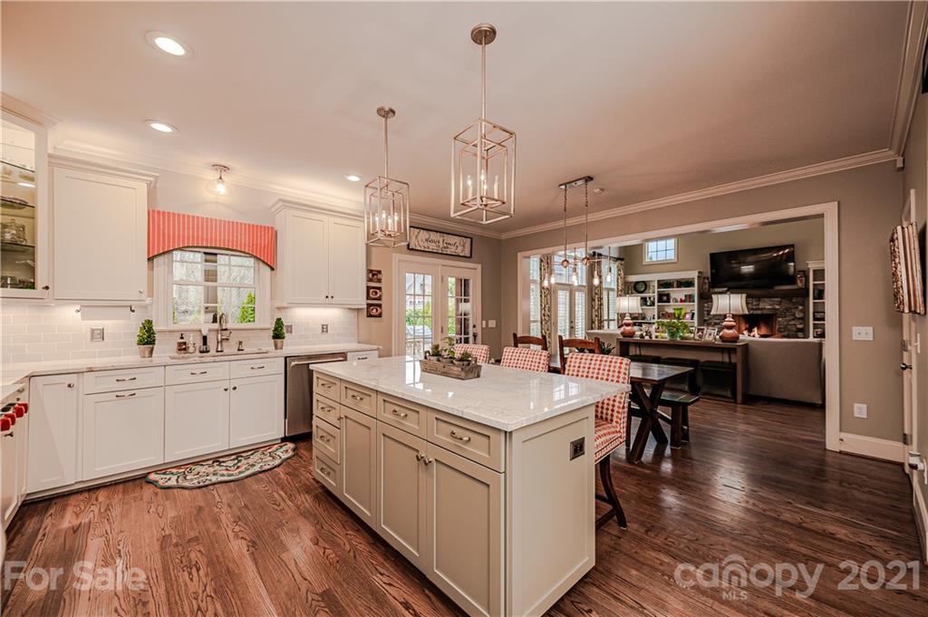 6640 Fox Ridge Circle Davidson, NC 28036 - Photo 18 of 40